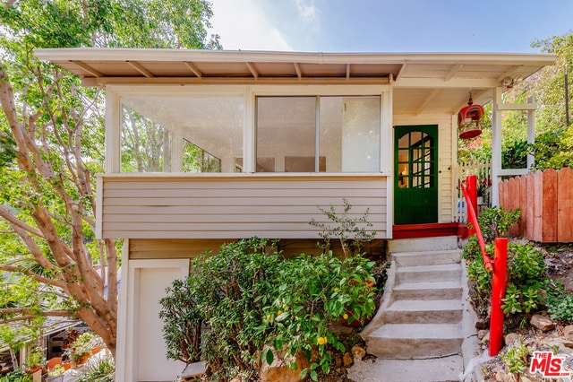 property at 2004 Pinehurst Rd