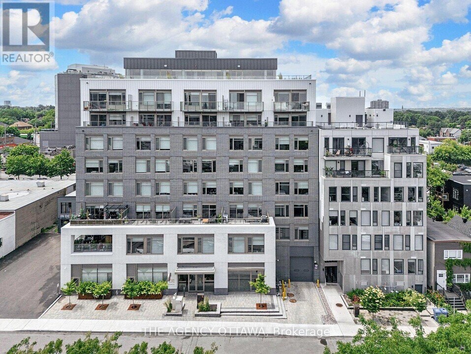 18-718 Hamilton Ave N in Ottawa, ON - Building Photo