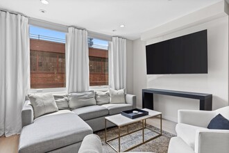 55 Hull St in Boston, MA - Building Photo - Building Photo