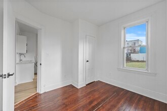 4308 Grand Ave-Unit -#1 in North Bergen, NJ - Building Photo - Building Photo