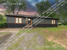 5667 S Quincy Ave in Tulsa, OK - Building Photo