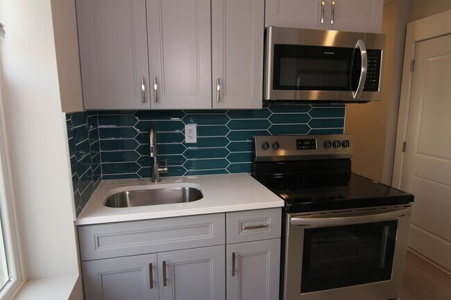 3945 Baring St in Philadelphia, PA - Foto de edificio - Building Photo