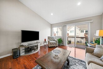 2933 Saganashkee Ln in Naperville, IL - Building Photo - Building Photo