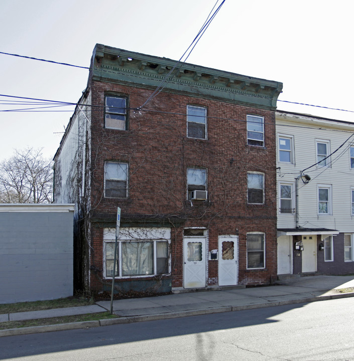 158 Throop Ave in New Brunswick, NJ - Building Photo