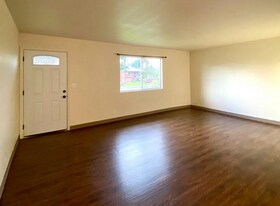 879 Manono St, Unit A in Hilo, HI - Building Photo