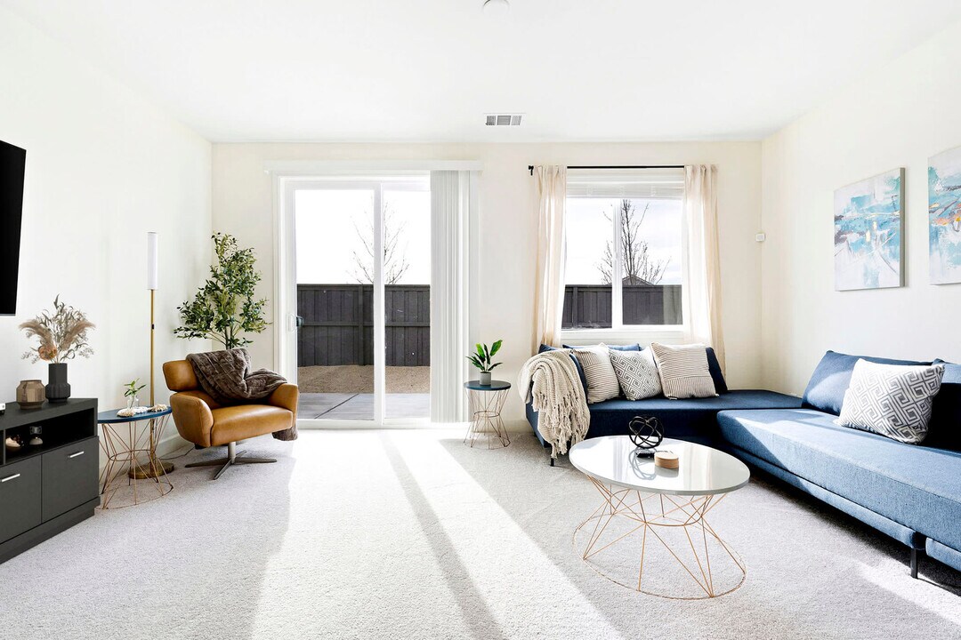 2021 Maradona Dr in Sparks, NV - Building Photo