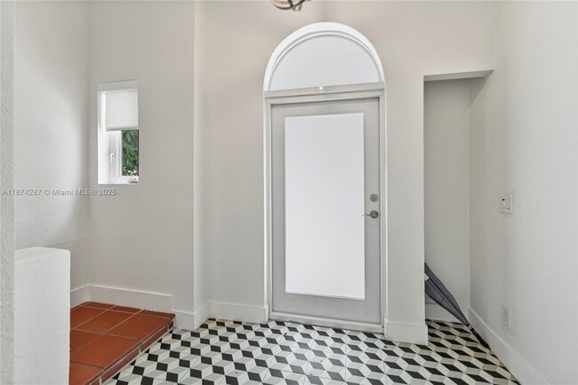 2356 SW 16th Ave in Miami, FL - Building Photo - Building Photo