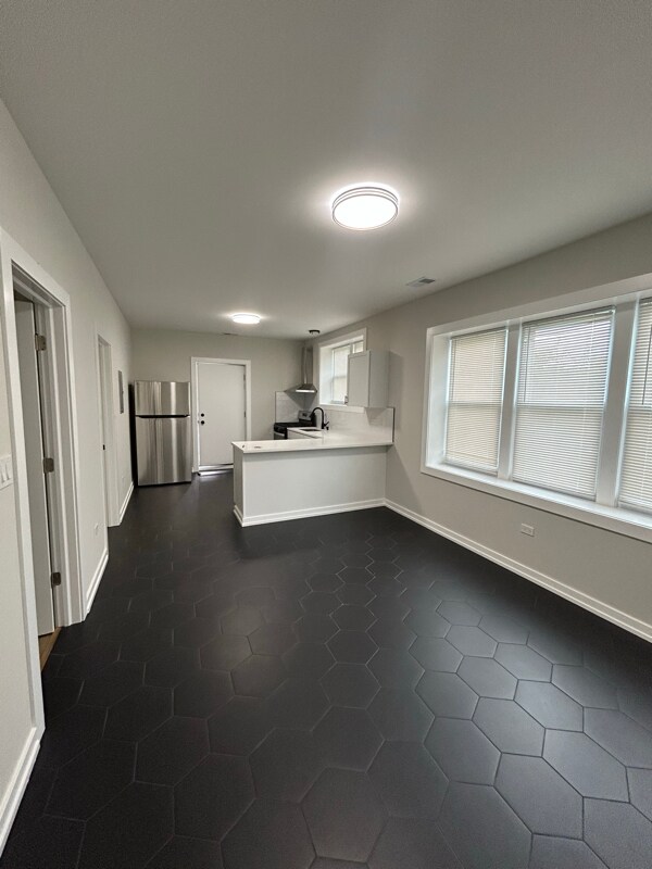 1110 W Marquette Rd in Chicago, IL - Building Photo - Building Photo