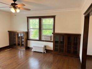 7445 Jackson Blvd, Unit 2W in Forest Park, IL - Foto de edificio - Building Photo