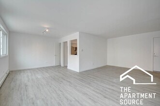 7621 N Sheridan Rd in Chicago, IL - Building Photo - Building Photo