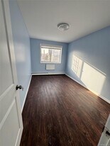 41-48 70th St in Queens, NY - Building Photo