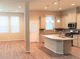 2522 Manor Valley Ln in Sienna, TX - Building Photo