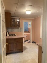 3805 Greensprings Ave in West Mifflin, PA - Building Photo