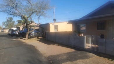 5949 S Fontana Ave in Tucson, AZ - Building Photo - Building Photo