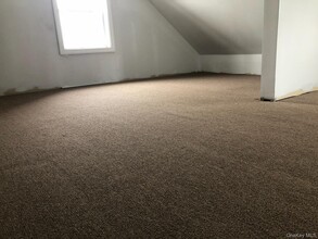 685 Walt Whitman Rd in Melville, NY - Building Photo - Building Photo