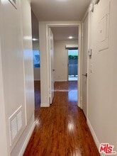 1348 E Hillcrest Dr in Thousand Oaks, CA - Building Photo - Building Photo