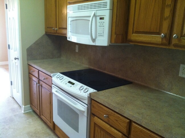 131 Satinwood Cir in Haughton, LA - Building Photo - Building Photo