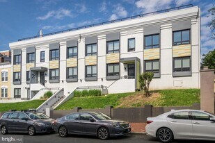 2422 17th St NW in Washington, DC - Building Photo