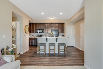 Seattle House in Delaware, OH - Building Photo - Building Photo