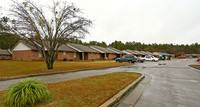 Vanguard Village Apartments in Gretna, FL - Building Photo - Building Photo