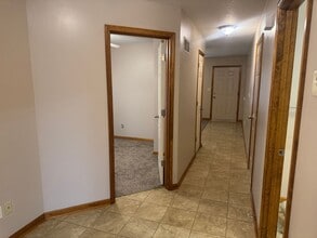 207-209 N Elm St in Cameron, MO - Building Photo - Building Photo