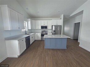 1206 Poppy Ct in New Richmond, WI - Building Photo - Building Photo