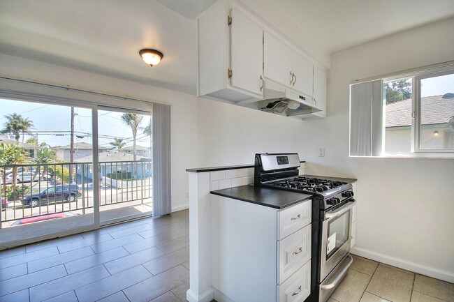 6660 Sabado Tarde Rd in Goleta, CA - Building Photo - Building Photo