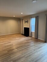 1306 Sycamore Square Dr, Unit Townhouse in Midlothian, VA - Building Photo