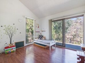 1705 Cam De Villas in Burbank, CA - Building Photo - Building Photo