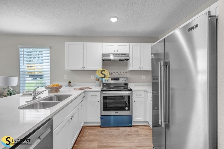 6499 Breezy Oaks Wy in Jacksonville, FL - Building Photo