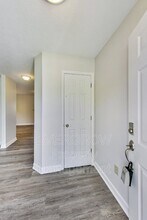 839 Stonehurst Dr in Franklin, IN - Building Photo - Building Photo