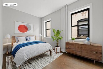 74 W 69th St in New York, NY - Building Photo - Building Photo