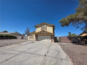 1745 Mt Hood St in Las Vegas, NV - Building Photo - Building Photo