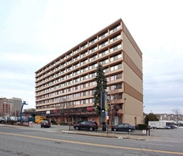 Madison Tower Condominimums in Worcester, MA - Building Photo - Building Photo