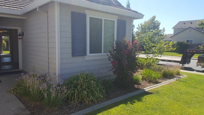 1910 Nevada St in Gridley, CA - Building Photo - Building Photo