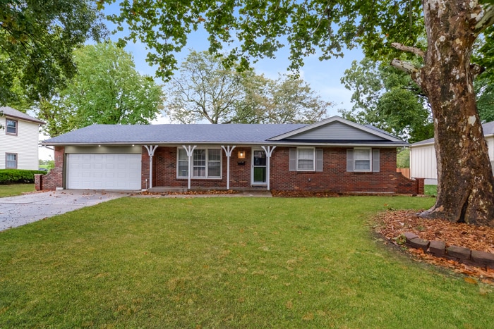 4757 Bond St in Shawnee, KS - Building Photo