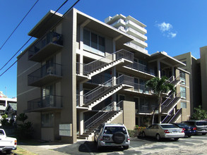 Punahou Clark in Honolulu, HI - Building Photo - Building Photo