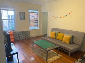 42 Calvin St, Unit 1L in Somerville, MA - Building Photo - Building Photo