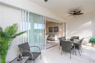3910 Deer Crossing Ct in Naples, FL - Foto de edificio - Building Photo