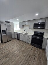 27 Douglas Ave, Unit 3 in Providence, RI - Building Photo - Building Photo