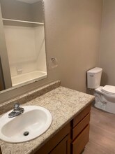 334 Wells Ave S in Renton, WA - Building Photo - Building Photo