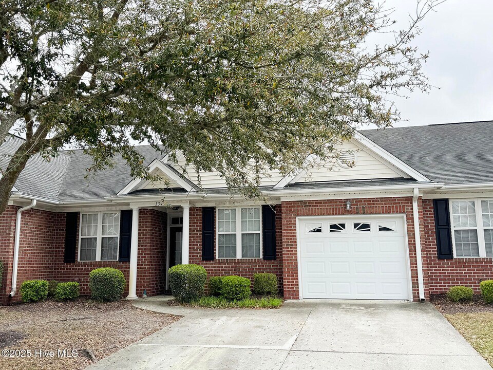 331 Monlandil Dr in Wilmington, NC - Building Photo