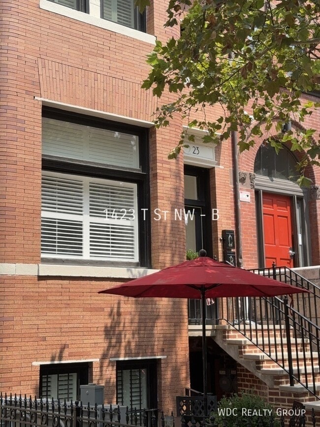 1423 T St NW