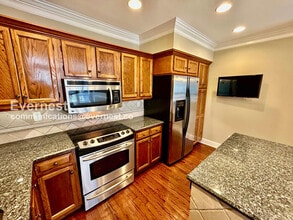 7500 Roswell Rd in Sandy Springs, GA - Building Photo - Building Photo