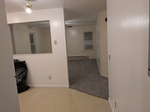 123 S Union St, Unit Apt. 1 in Spencerport, NY - Foto de edificio - Building Photo