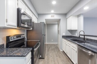 14600 Fonmeadow Dr in Houston, TX - Building Photo - Building Photo