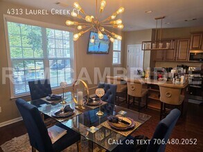 4313 Laurel Creek Ct SE in Smyrna, GA - Building Photo - Building Photo