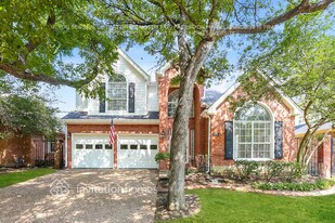 808 Olde Towne Dr in Irving, TX - Building Photo