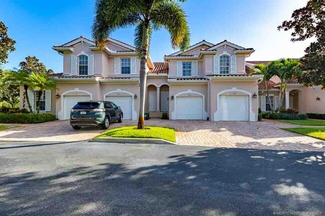 property at 2371 SW Carriage Hill Terrace