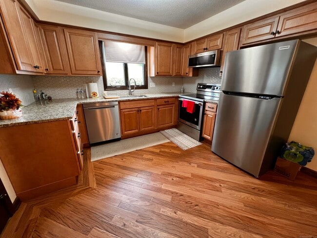 42 Partridge Dr in Waterbury, CT - Building Photo - Building Photo